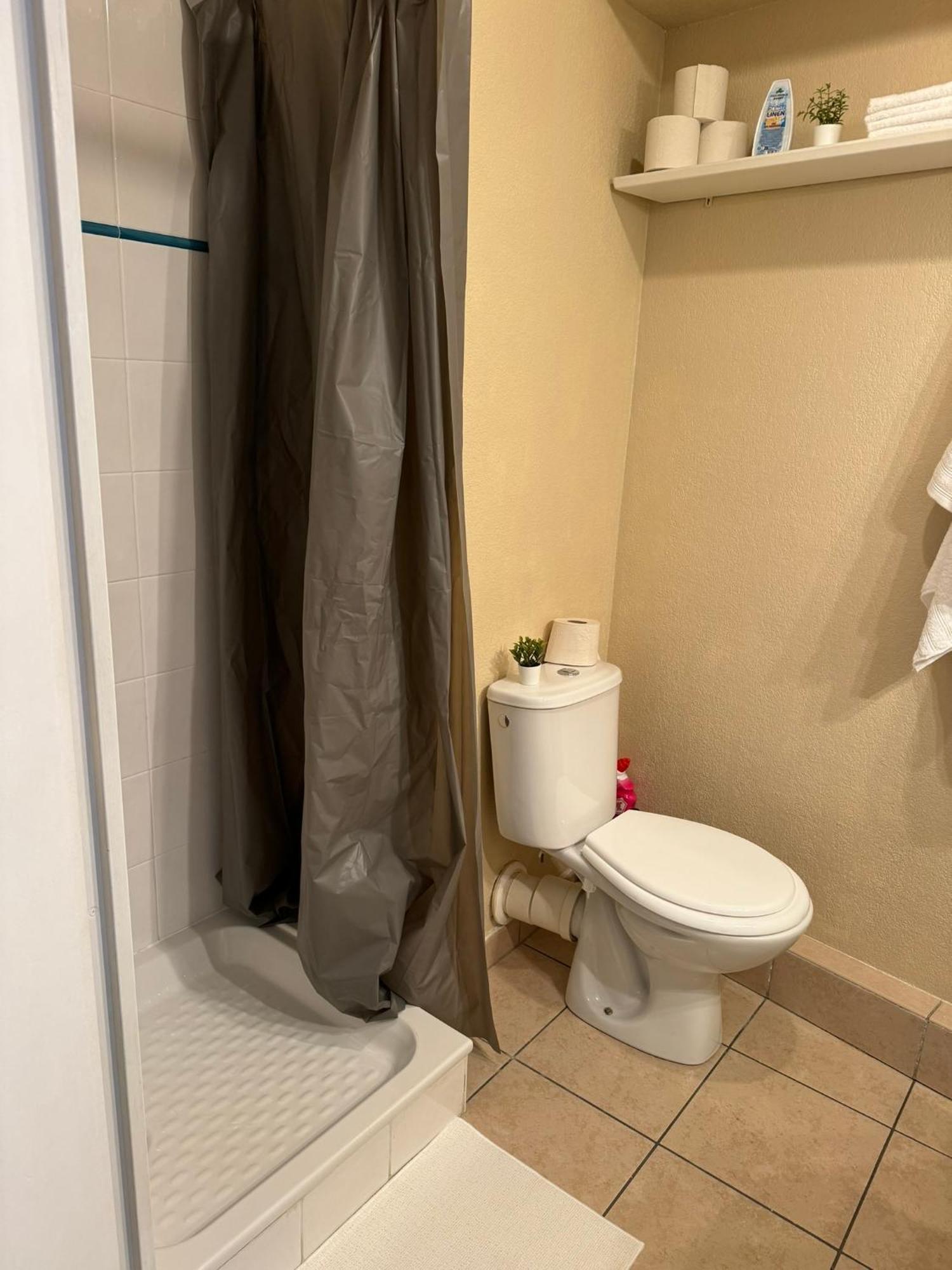 Studio Confortable Avec Vue Ница Екстериор снимка